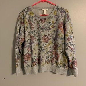 Women’s Gray H&M Floral Sweater.